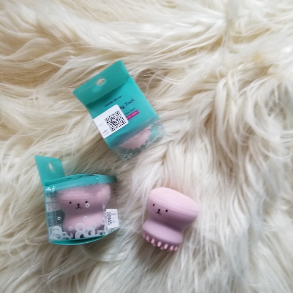 Kawaii make up Cleansing face brush exfoliation tool. - Picture 2 of 7